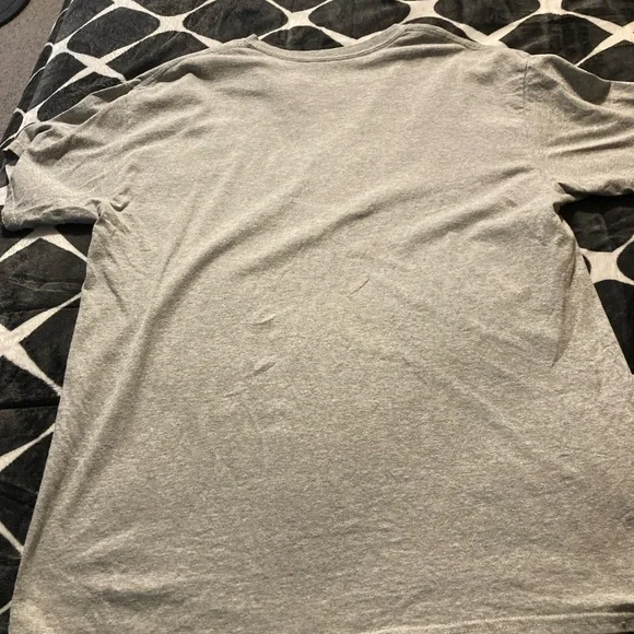 Men's Gray T-Shirt with American Flag and Faith Design - Picture 3 of 5